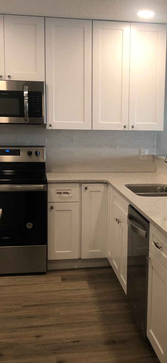 Building Photo - 608 Orange Blossom Dr