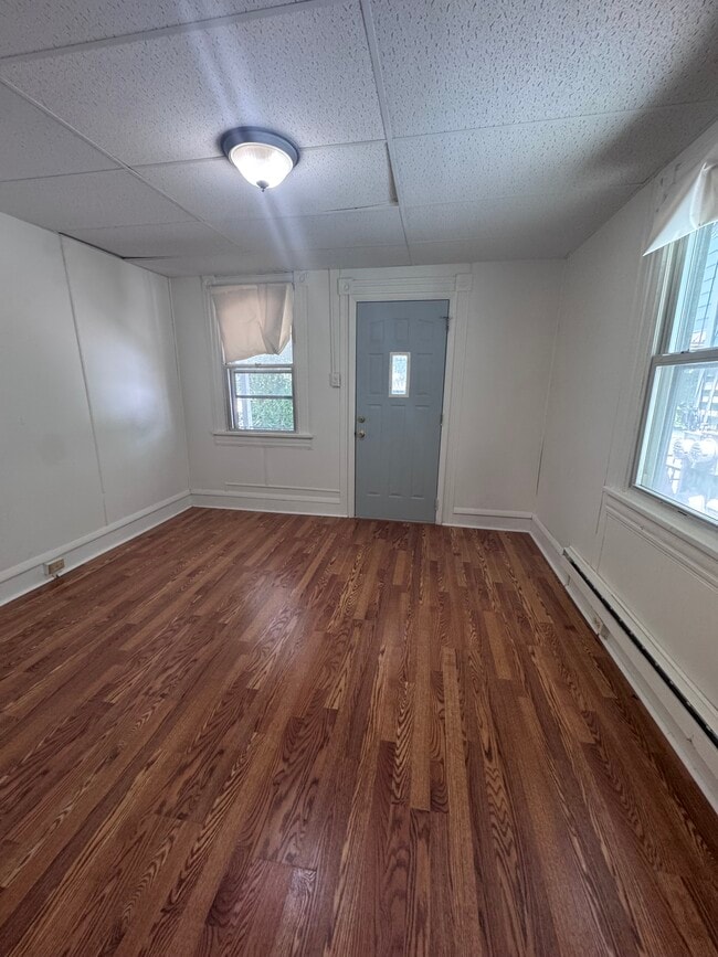 Building Photo - 60 Lanning Ln