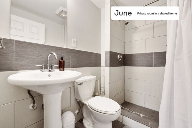 Foto del edificio - Room in Shared 4 bed/2 bath home in Allston