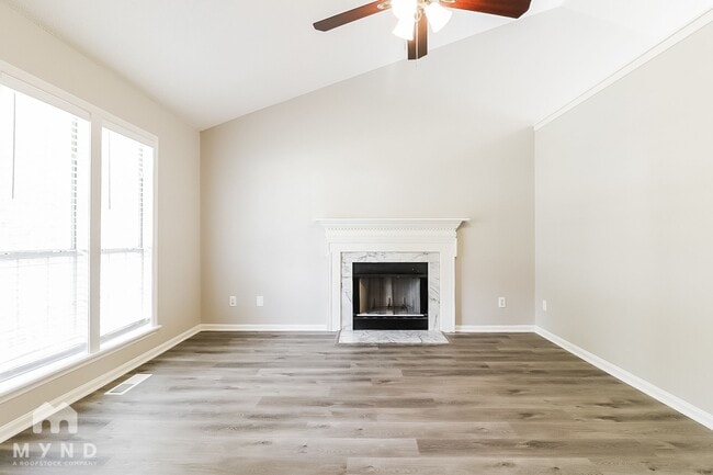 Building Photo - 501 Baygall Rd