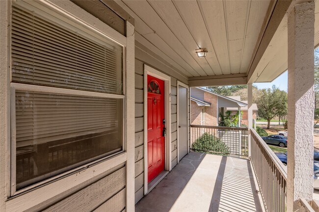 Foto del edificio - 2404 Sycamore Ave