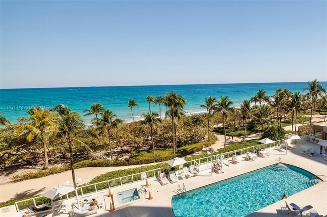 Foto del edificio - 10185 Collins Ave