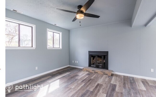Building Photo - 1609 SW 11Th Avenue