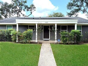 Building Photo - 1437 Wisterwood Dr