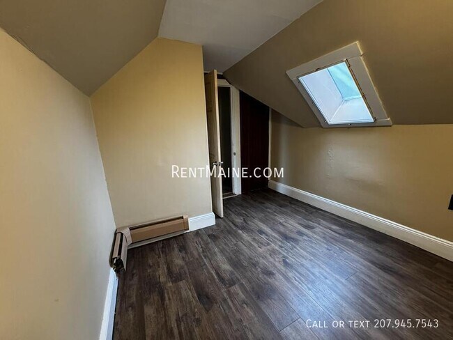 Building Photo - 26 Waterville Rd