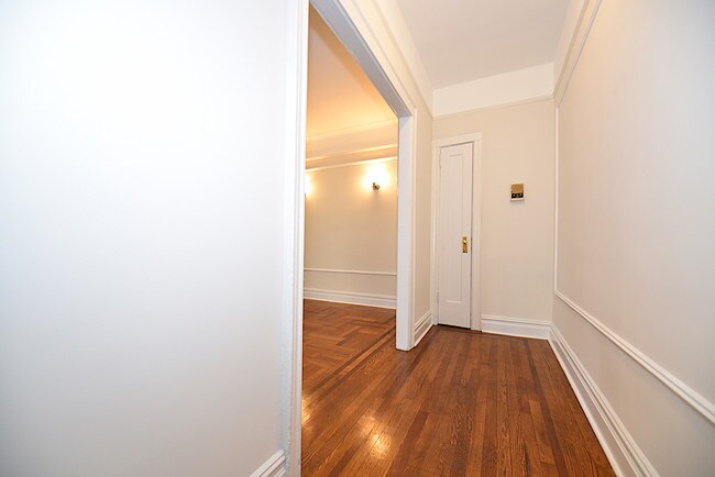 Building Photo - 3406 32nd St