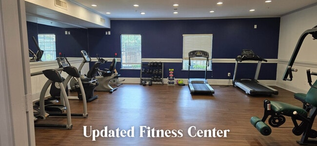 Building Photo - Pepper Tree Manor - 45+ Community