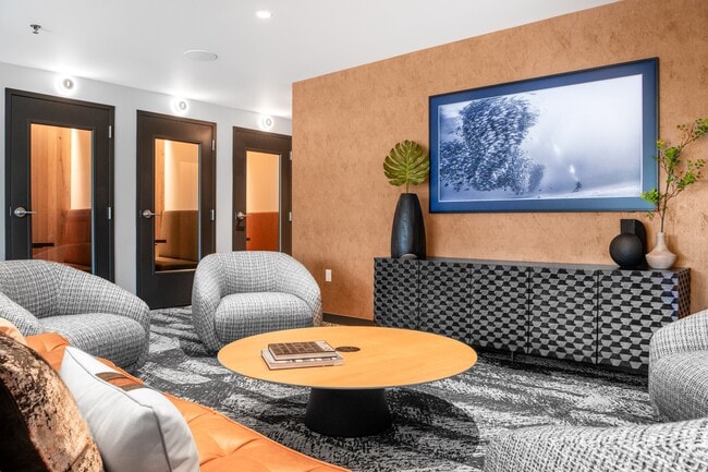 Building Photo - Eastline Grand