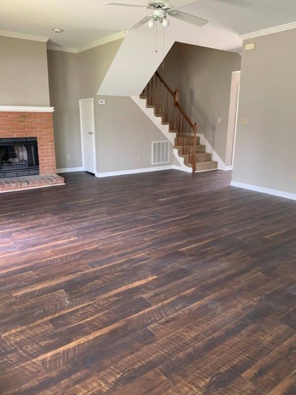 Foto del edificio - 802 Hillsboro Ln