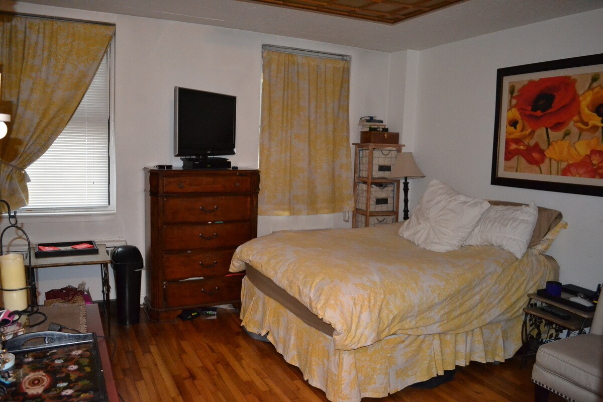 Foto principal - 84 8th Ave