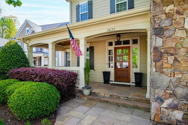 Foto del edificio - Elegant 5 bedroom home in Bedford!