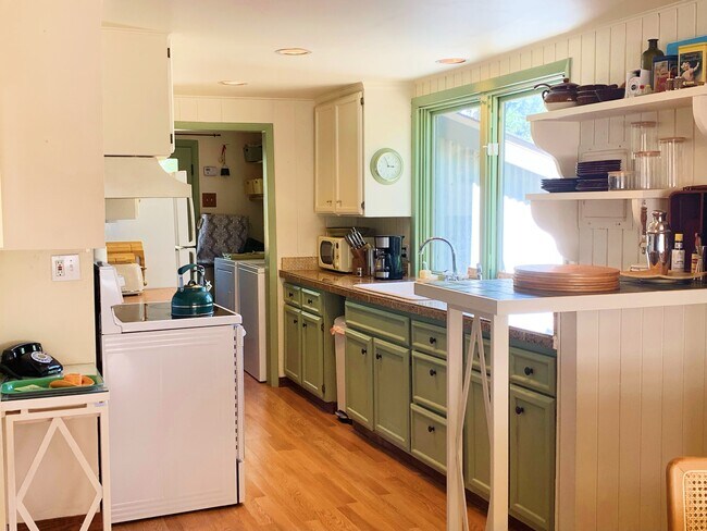 Foto del edificio - 258 Raccoon Cir