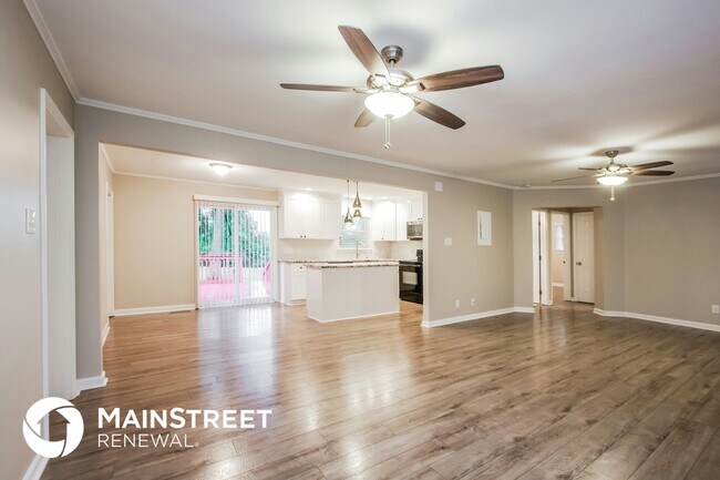 Foto del edificio - 214 Forest Park Rd