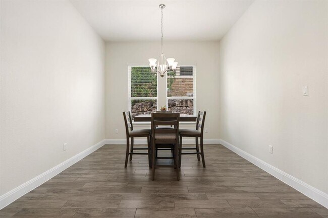Building Photo - 2304 Arroyo Grande