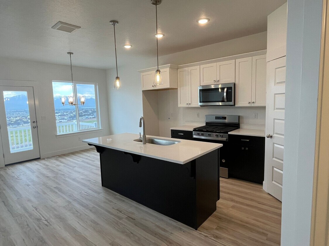 Foto principal - 2676 Blue Dawn Ln
