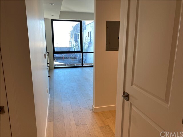 Foto principal - 400 S Broadway