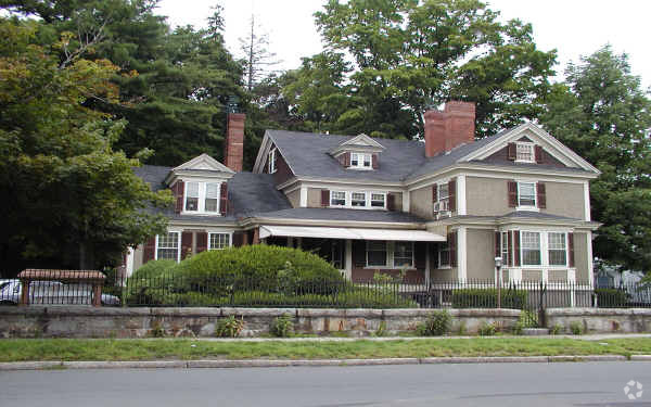 Primary Photo - 257 Lawrence St