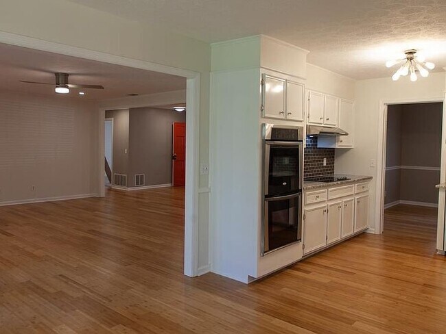 Foto del edificio - 1122 E 51st St