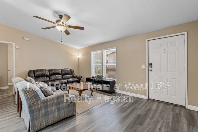 Building Photo - 2225 W Atlantic Ct