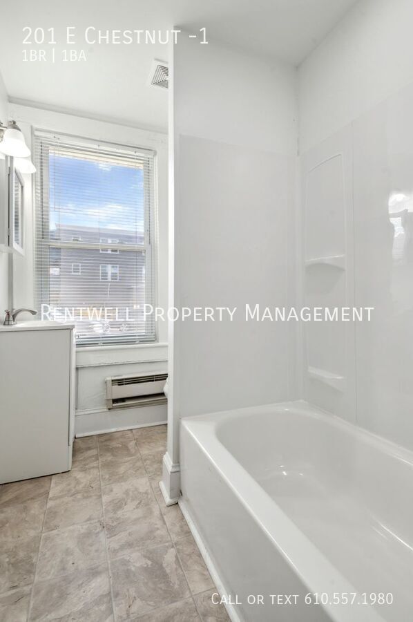 Foto del edificio - 201 E Chestnut St