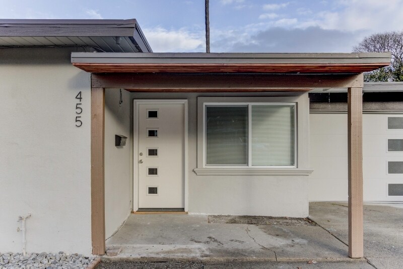 Primary Photo - 455 Montalvin Dr