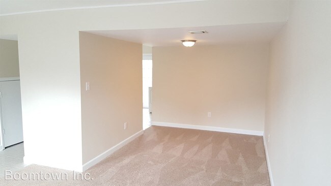 Building Photo - 8387 Revelation Ave