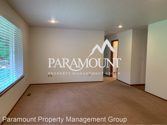 Foto del edificio - 3 br, 2.5 bath House - 3409 75th Ave NW