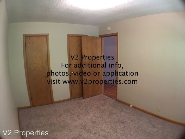 Building Photo - 11351 NE Glisan St