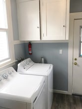 Building Photo - 842 Edinburgh St