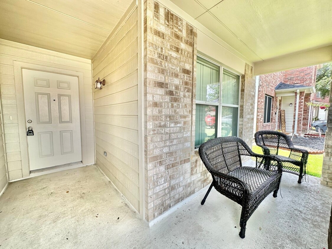 Foto del edificio - 18214 Wren Dale Ln