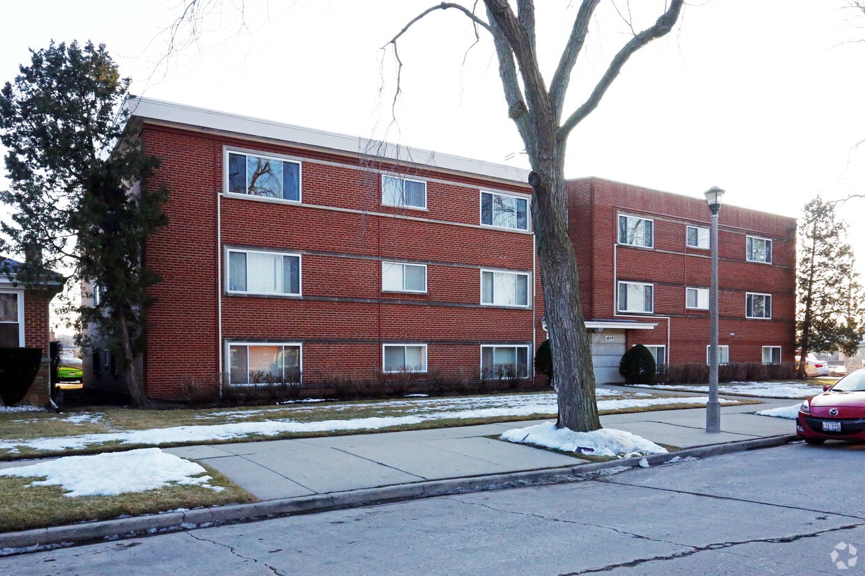 Building Photo - 4659 Dobson St