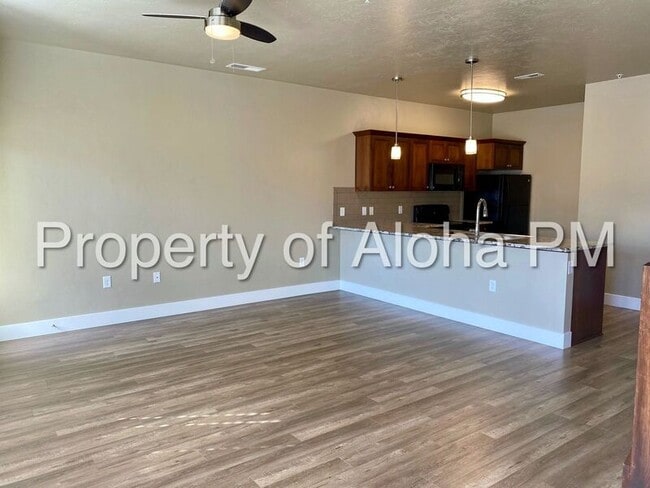 Foto del edificio - 3502 E Grand Forest Dr
