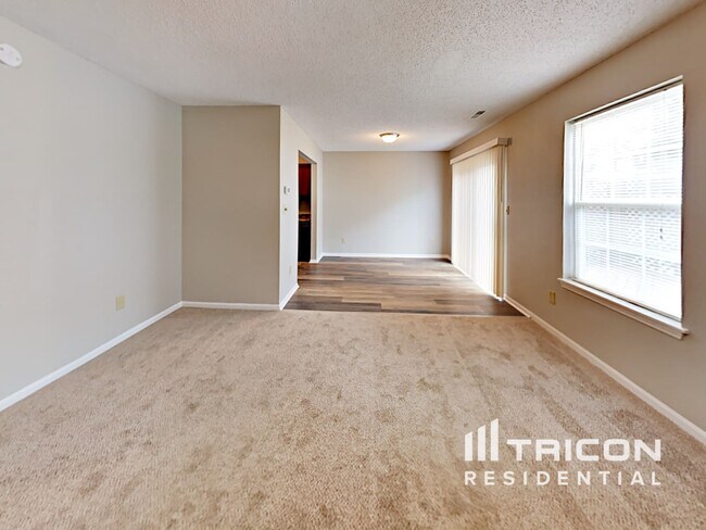 Foto del edificio - 5954 Draycott Drive Indianapolis IN