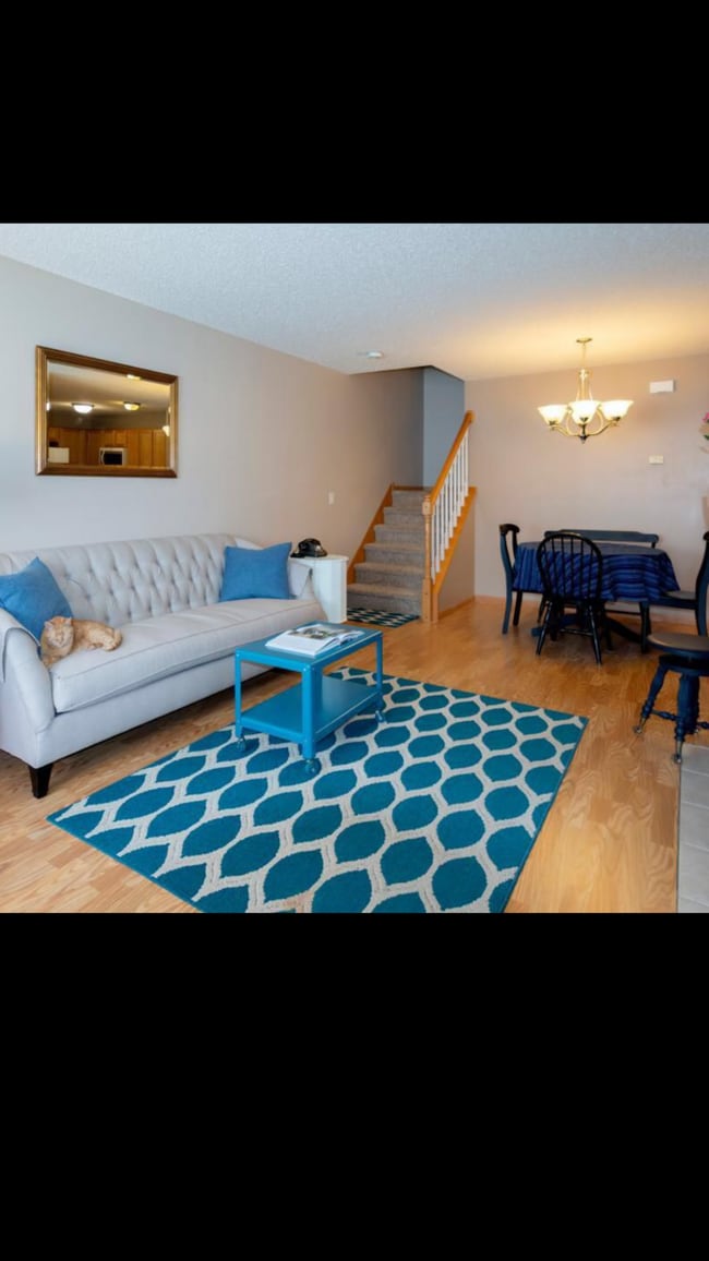 Foto del edificio - 6182 Marlowe Ave NE