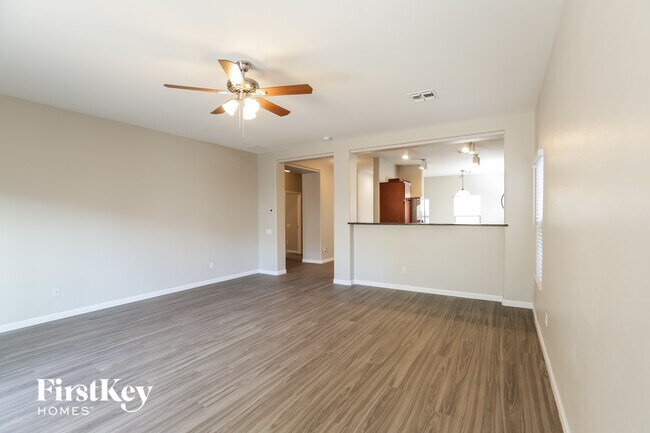 Foto del edificio - 5229 W Shumway Farm Rd