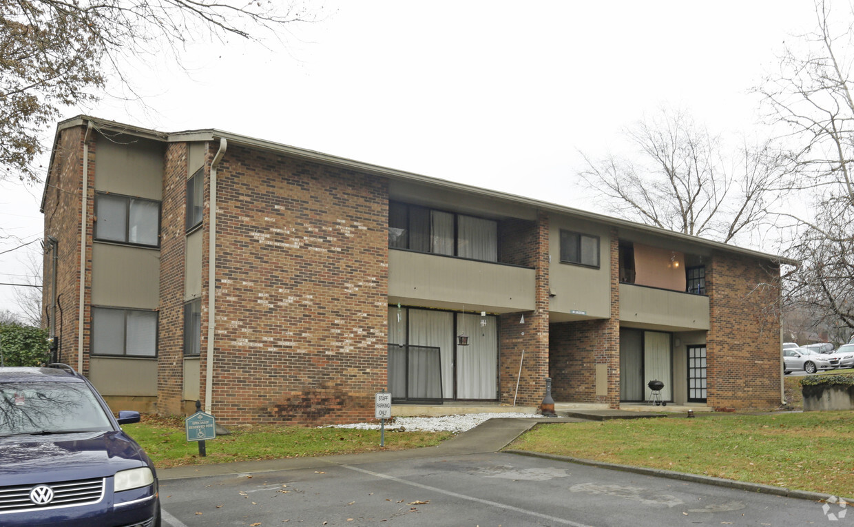 Building Photo - Sunset Rill Apartments