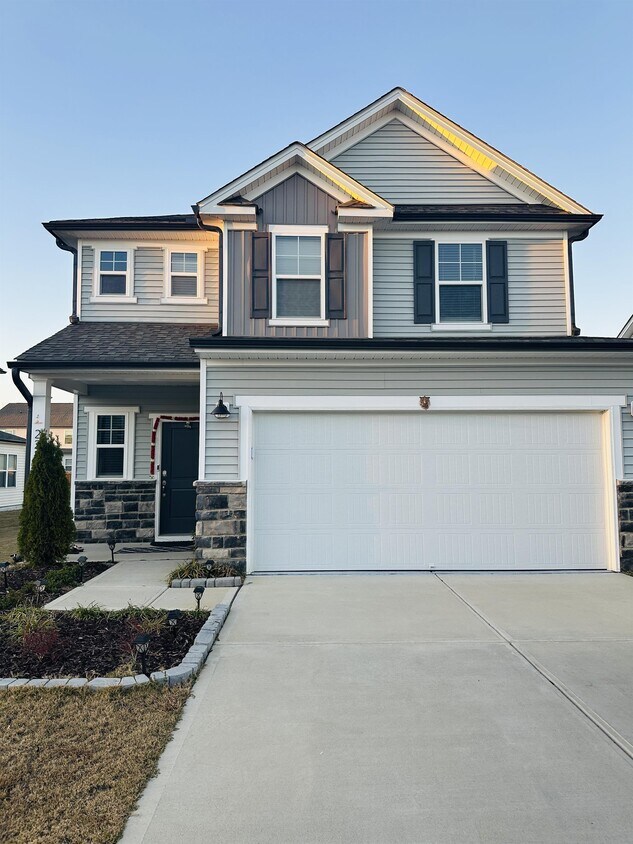 Primary Photo - 2237 Bethpage Dr
