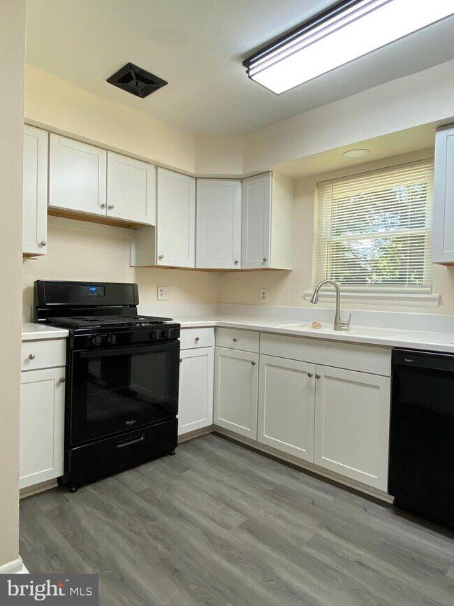 Foto del edificio - 4788 Kelly Rd