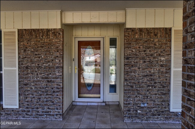 Building Photo - 6516 Cortesano Ct