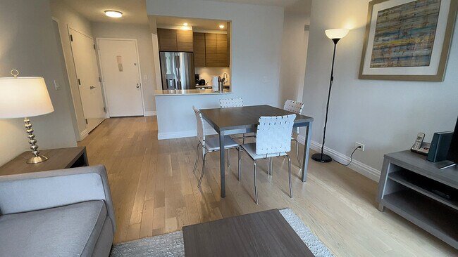 Foto del edificio - 227 W 48th St