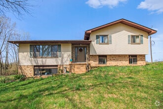 Building Photo - 8535 Scully Rd