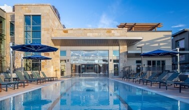 Building Photo - Parc Mosaic