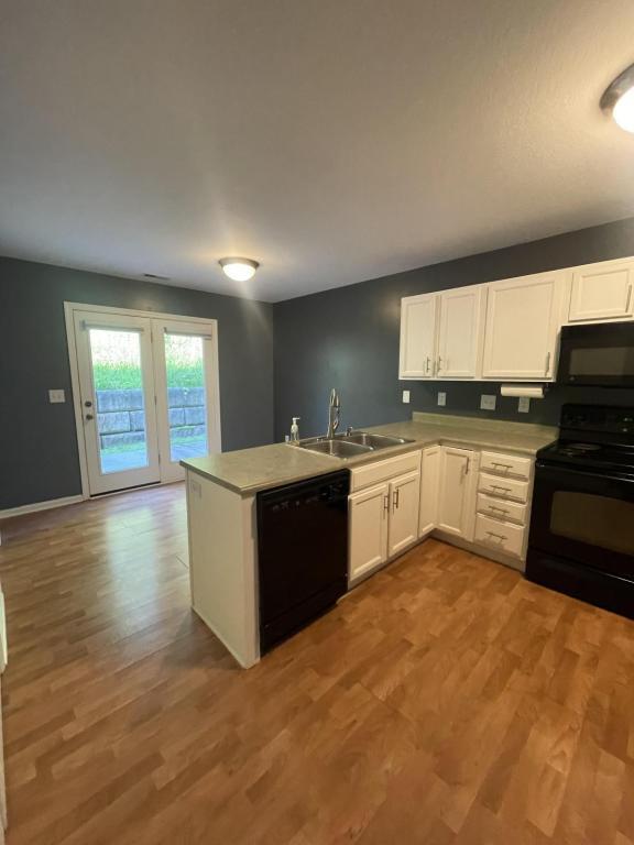 Foto del edificio - 93 Creekside Dr