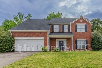 Building Photo - 8 Cotter Ln