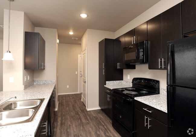 1HAB, 1BA-719 ft² - El Mirador Apartments at Elm Park