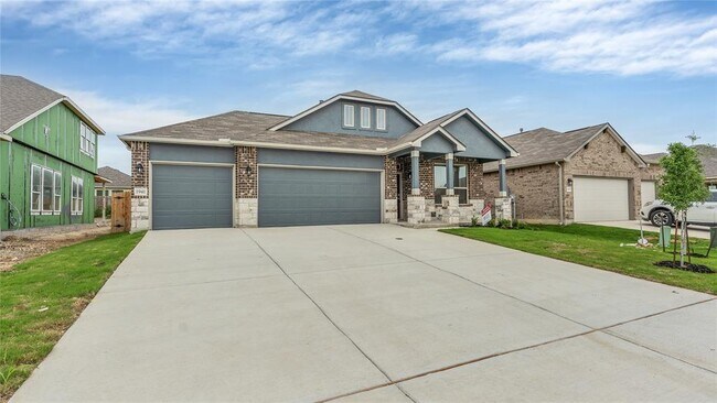 Building Photo - 1941 Colonial Ave