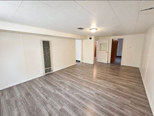 Building Photo - 505 13th Ave