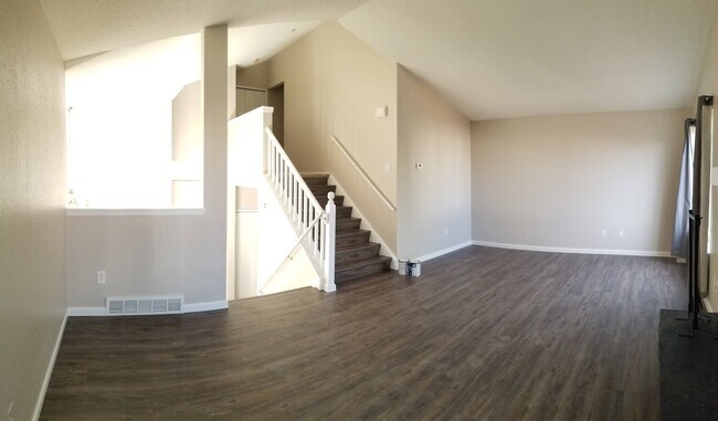 Building Photo - 9800 Garrison Way