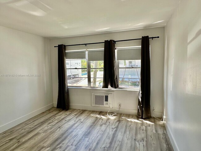 Foto del edificio - 1441 Lincoln Rd