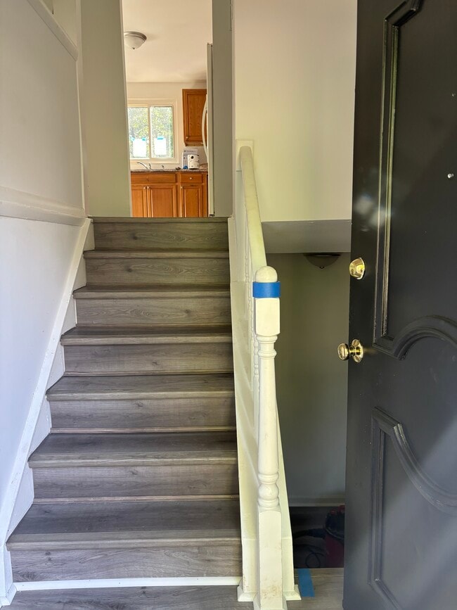 Building Photo - 6530 Watchspring Ct